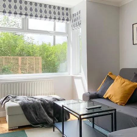 Holiday home Muller Road Bristol